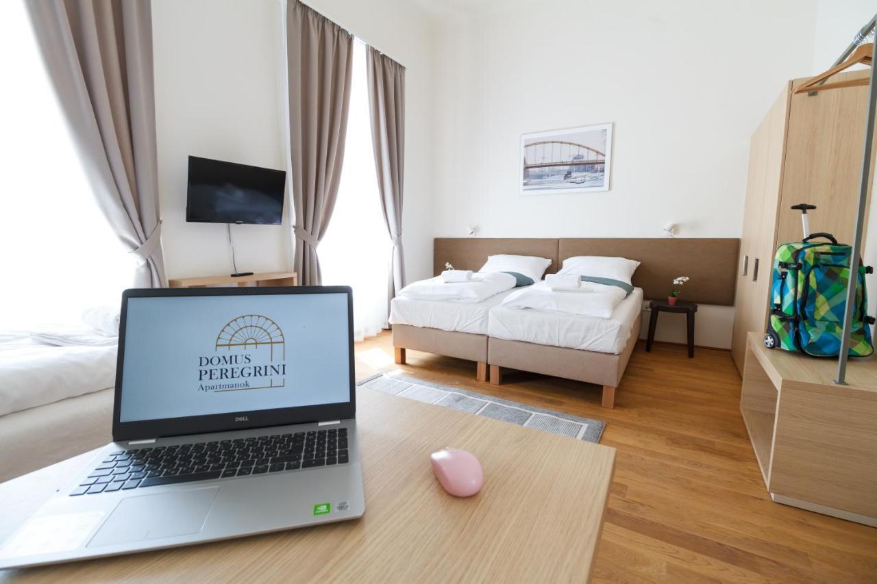 Domus Peregrini Apartmanok Gyor Exterior photo